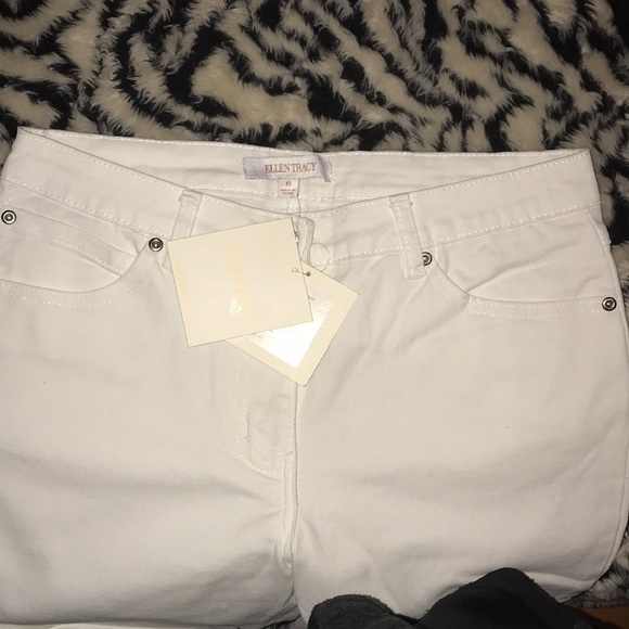 Ellen Tracy White modern Linda boot cut jeans New - Picture 3 of 3